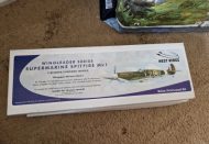 WEST WINGS A-WW04 SUPERMARINE SPITFIRE 22/24 - 62CM WINGSPAN